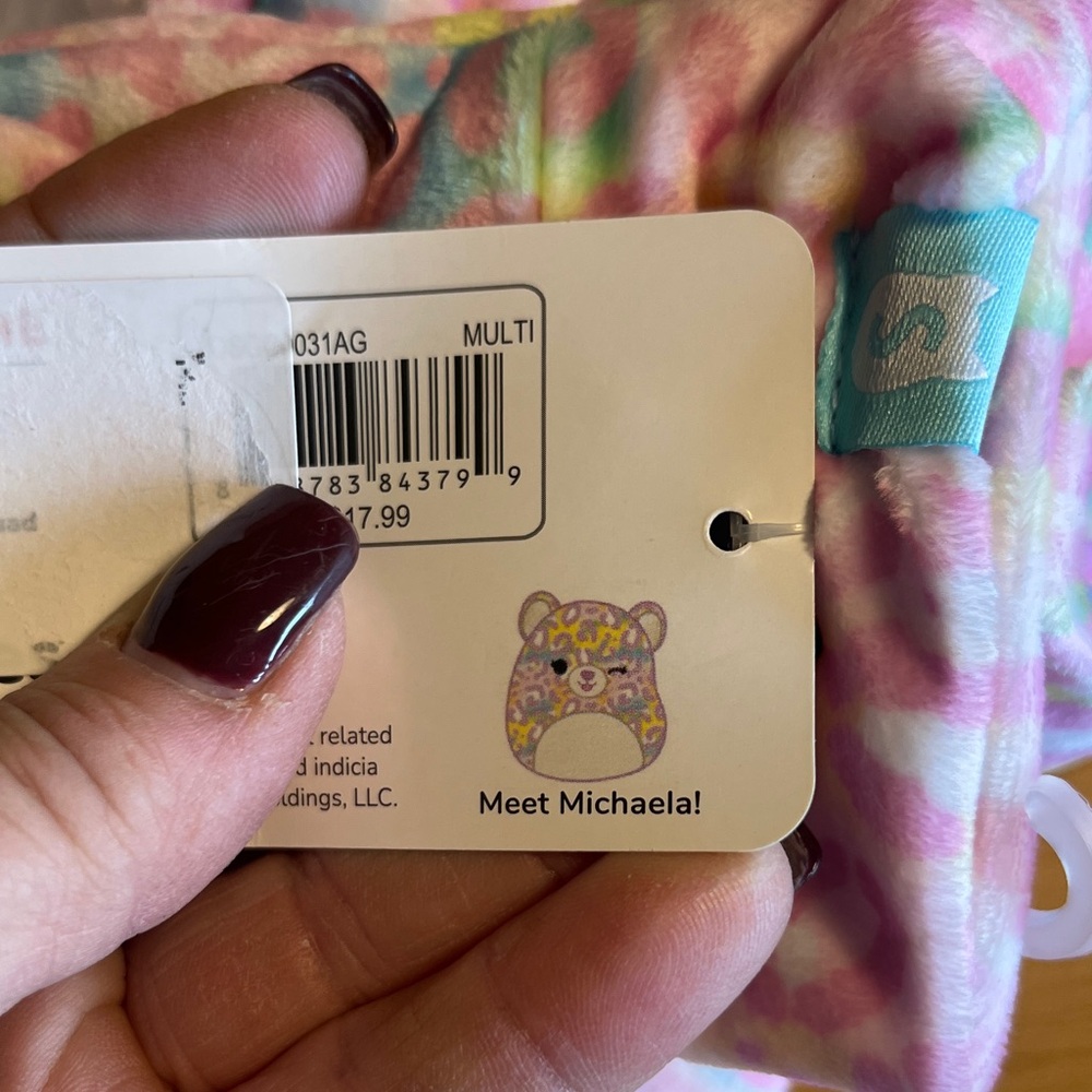 Squishmallows Meet Michaela Multicolor Bear Hat, Gloves, and mittens 3 piece Set - Picture 12 of 12